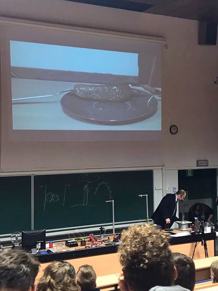 51872920_234065670831158_2309161021773709312_n